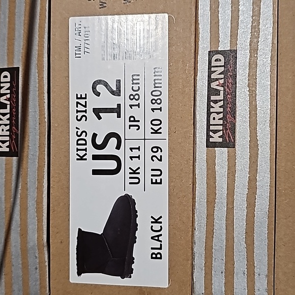 Kirkland Signature Other - Kirkland Signature Kids Genuine sheepskin Shearling Boots, Nwt